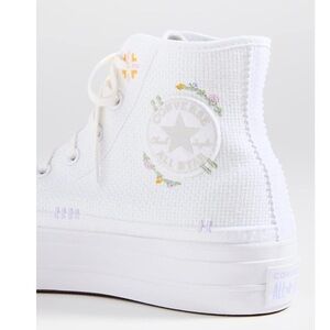 Converse Women's Chuck Taylor All Star